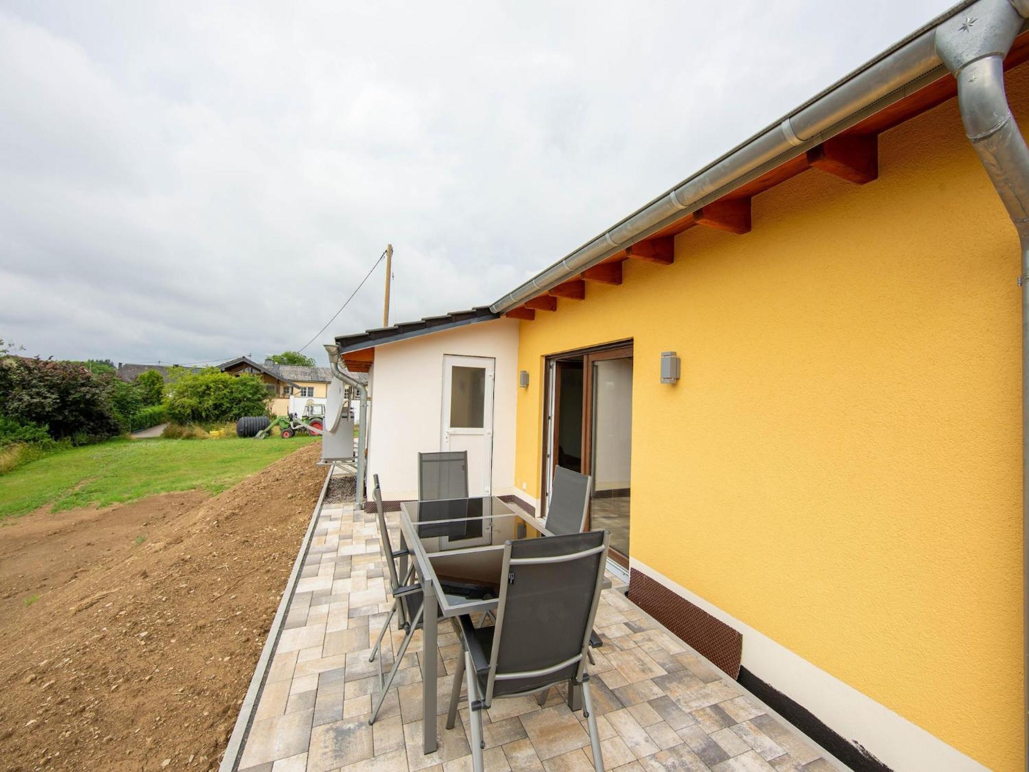 Tranquil Holiday Home In Filz In The Eifel With Garden ภายนอก รูปภาพ